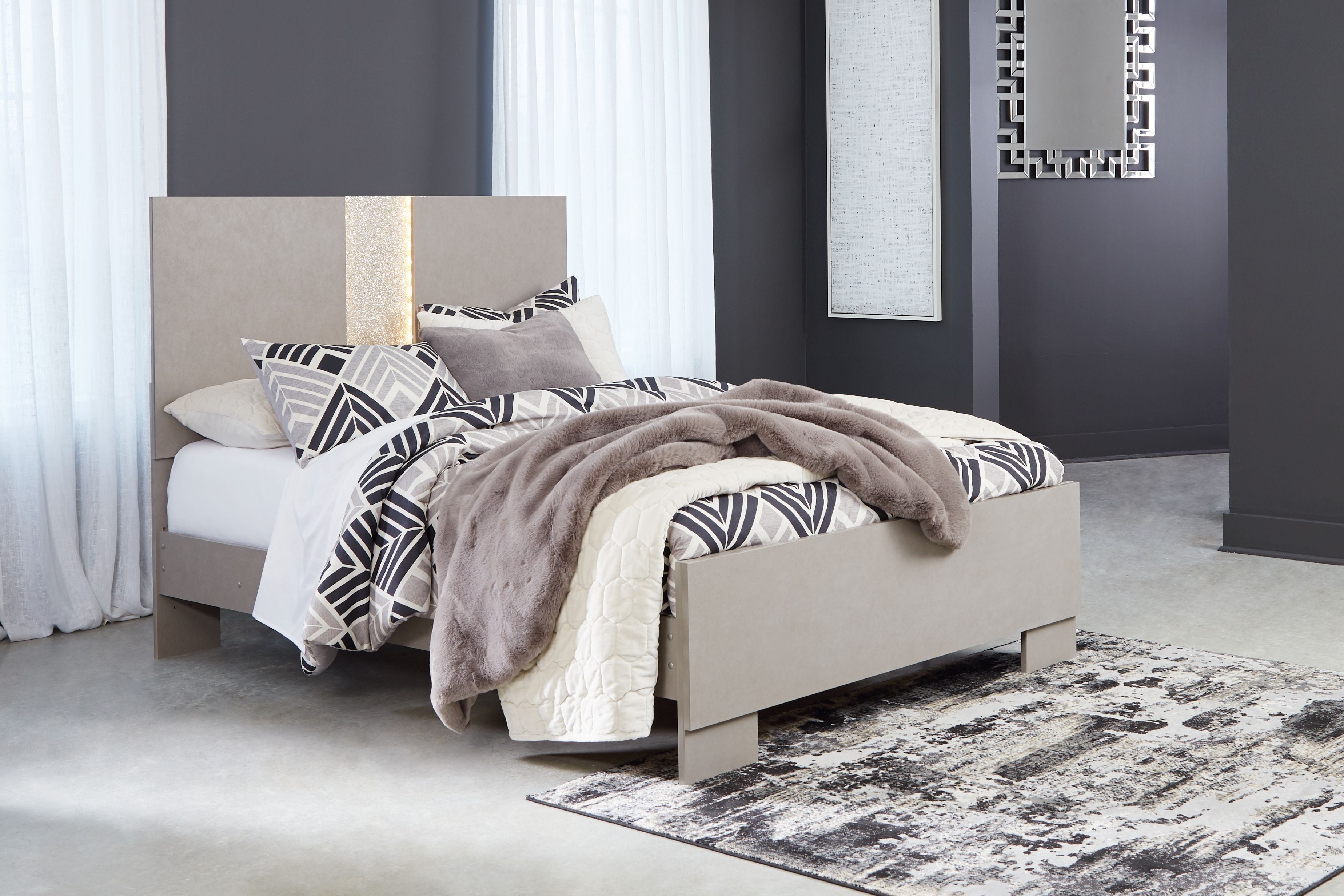 Letto con pannelli