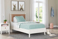 Letto con pannelli