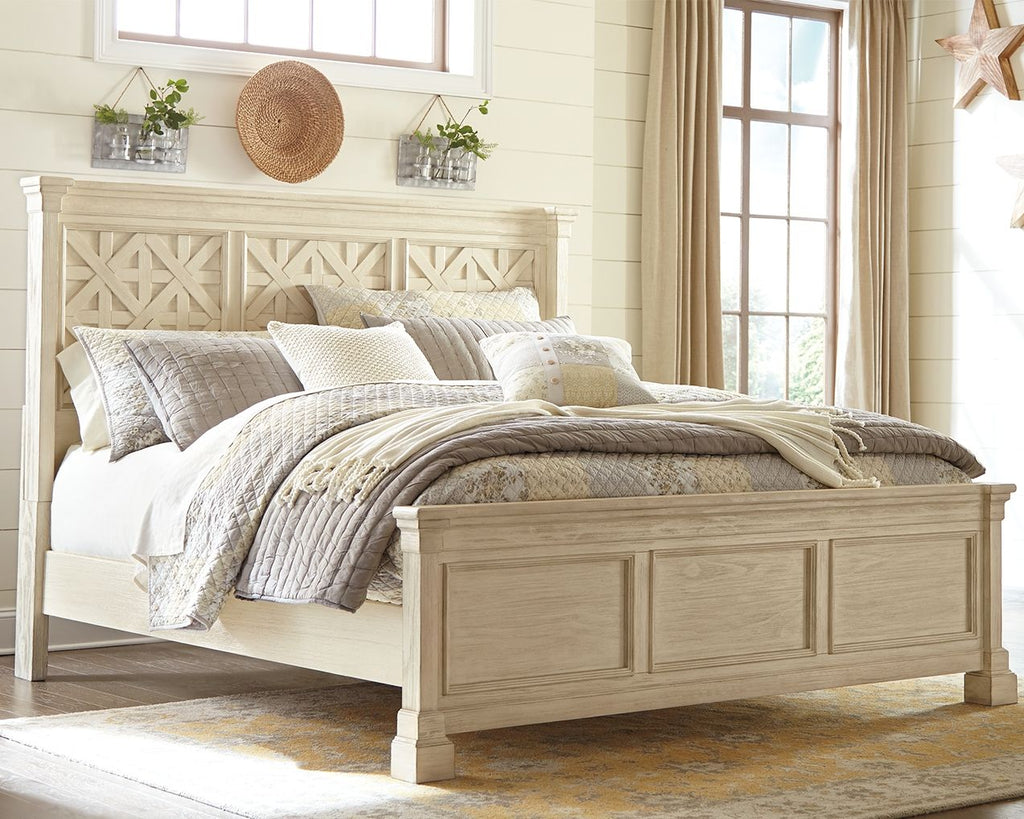 Cama con panel de celosía