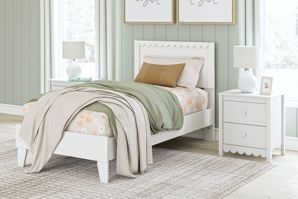 Cama de plataforma con paneles