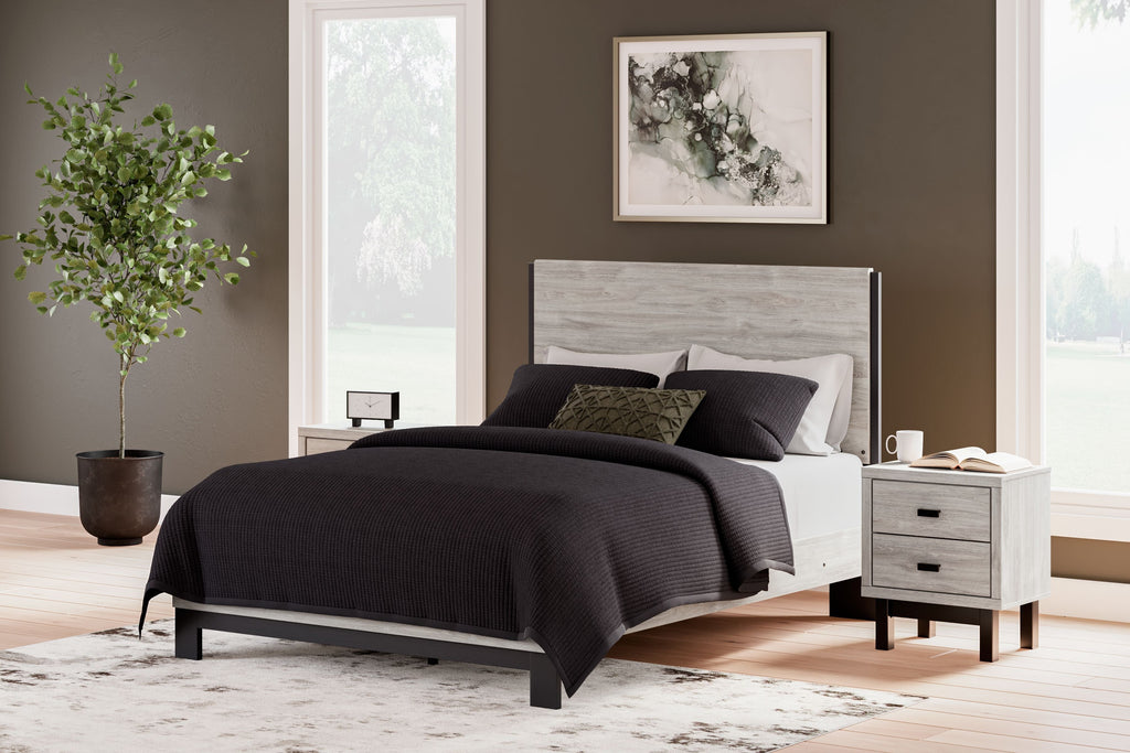 Letto con pannelli