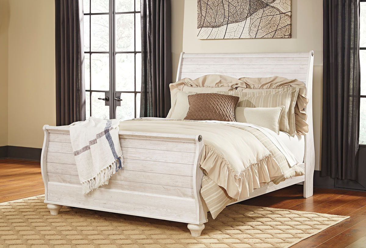Sleigh Bed