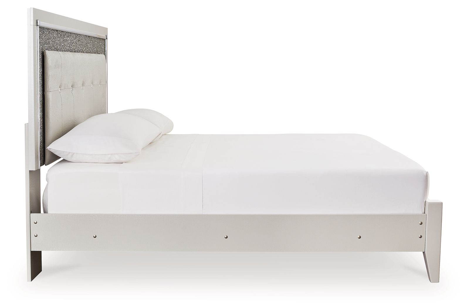 Cama King tapizada con paneles